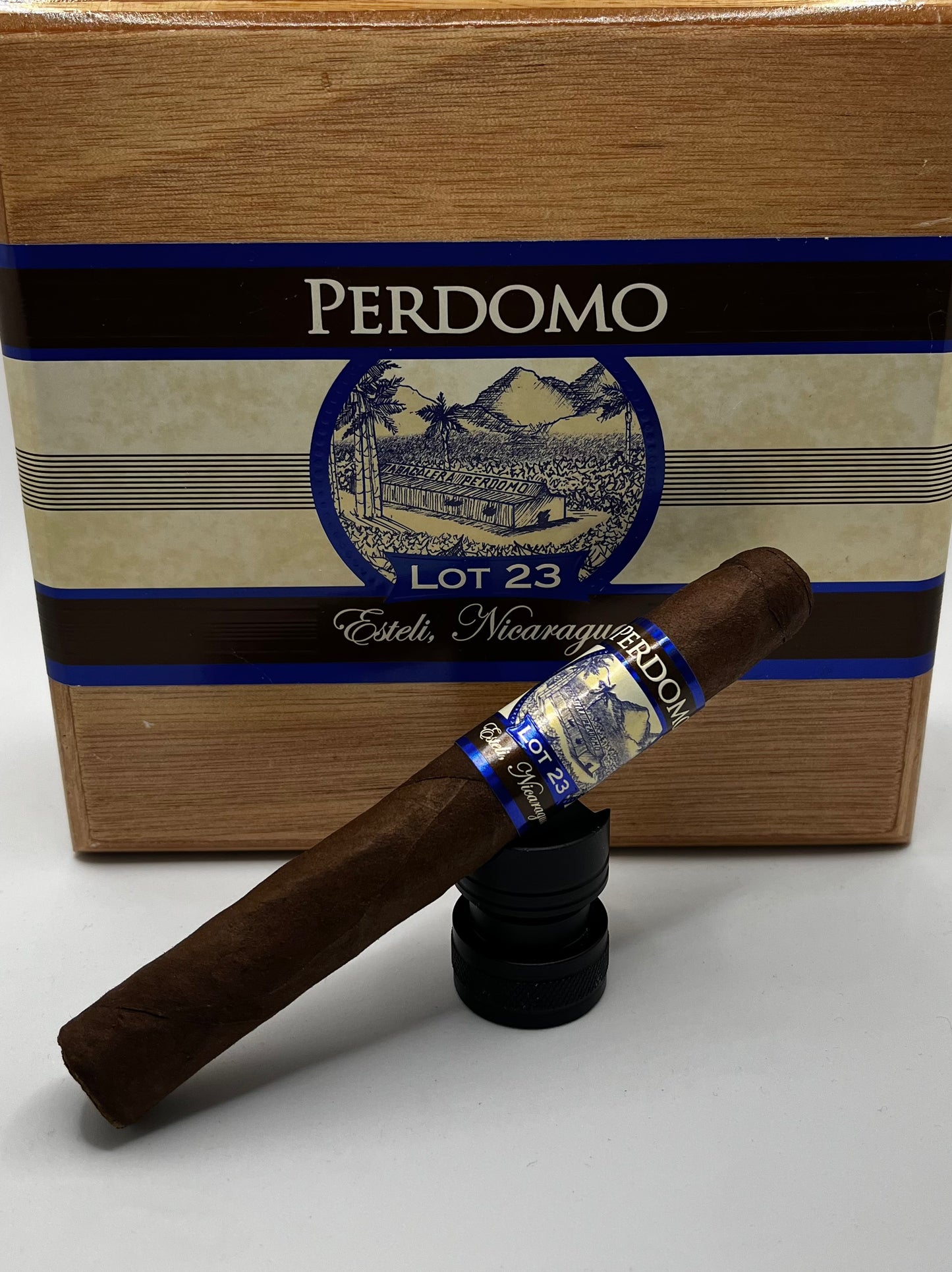 Perdomo Lot 23 Maduro