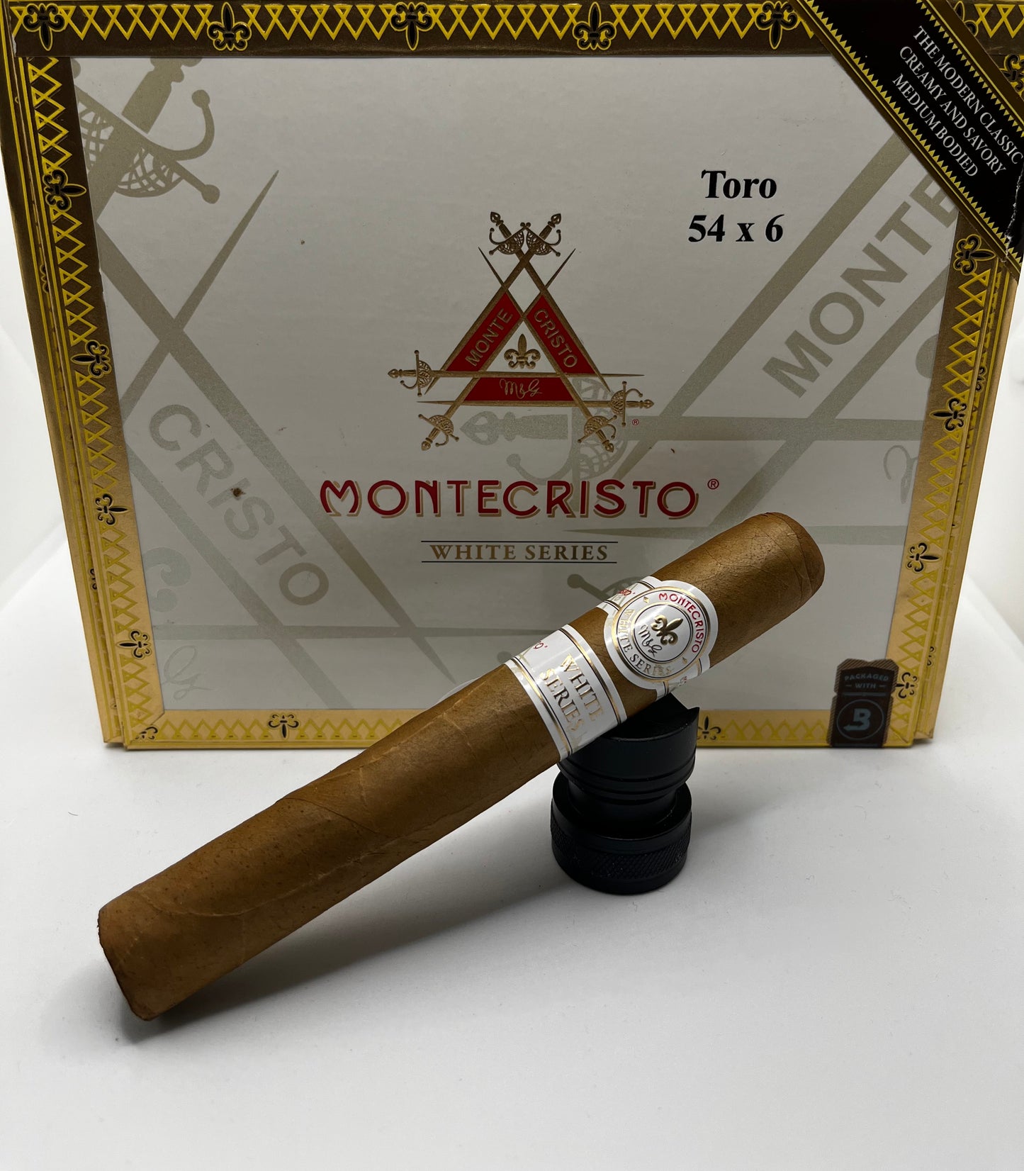 Montecristo White Series
